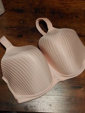 NWOT Playtex 38DDD Pink & Cream Striped Padded Wirefree Bra